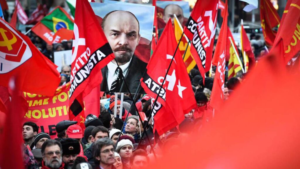 Comunistas rusos celebran el 105 aniversario de la Revolución Bolchevique