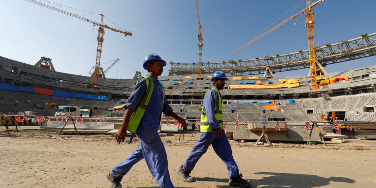 Catar rectifica: murieron 40 trabajadores en la preparación del Mundial