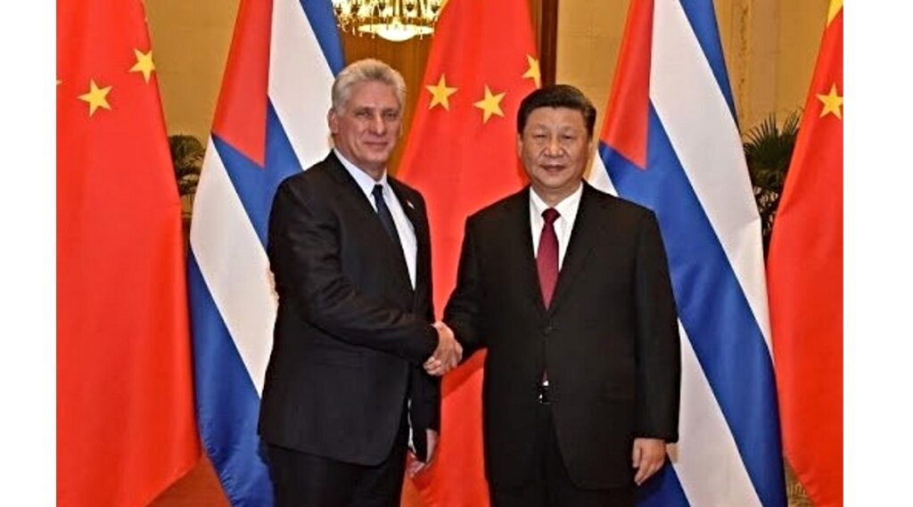 China dona 100 millones de dólares a Cuba
