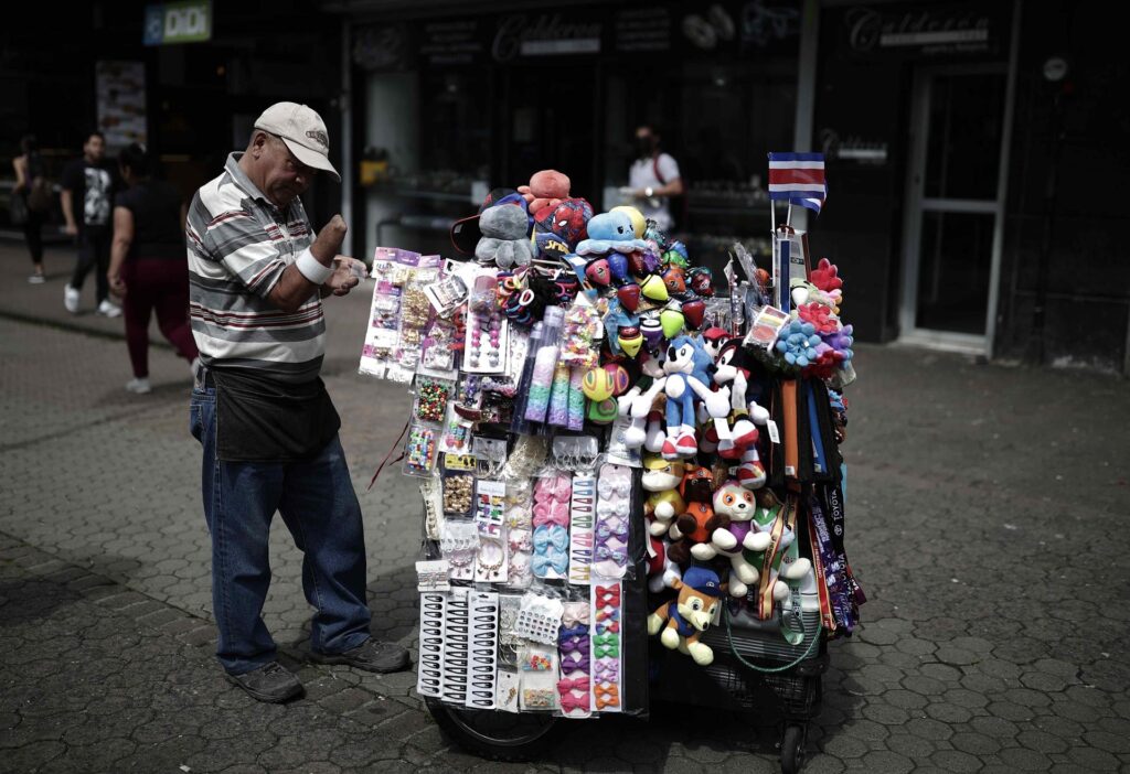 Costa Rica mantiene una inflación superior a la prevista por el Banco Central