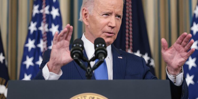 El presidente de Estados Unidos, Joe Biden, habla en conferencia de prensa en la Casa Blanca, en Washington (EE.UU.), este 9 de noviembre de 2022. EFE
