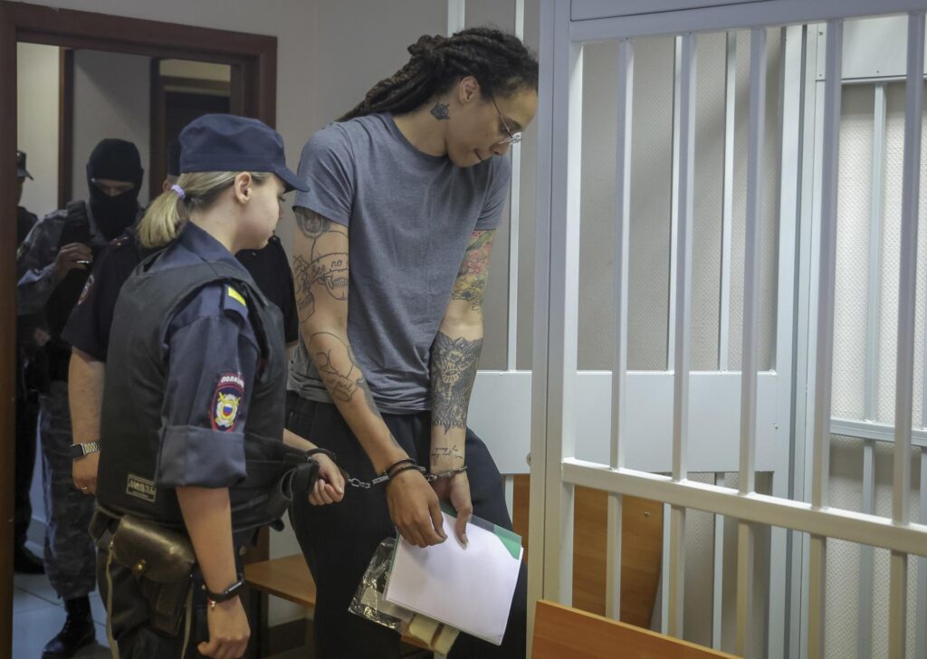 Brittney Griner aterriza en Estados Unidos tras su liberación en Moscú