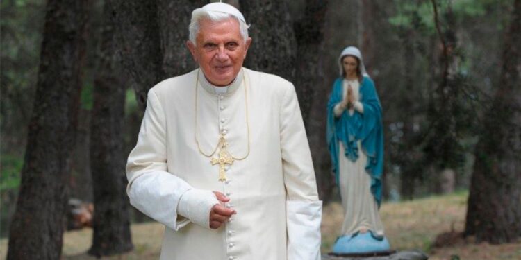 Costa Rica decreta cuatro días de duelo nacional por muerte de Benedicto XVI