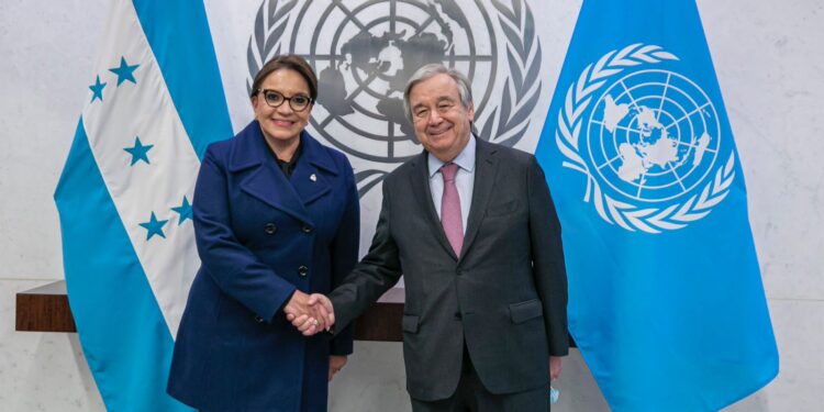 Honduras y la ONU sellan el memorando para establecer la CICIH
