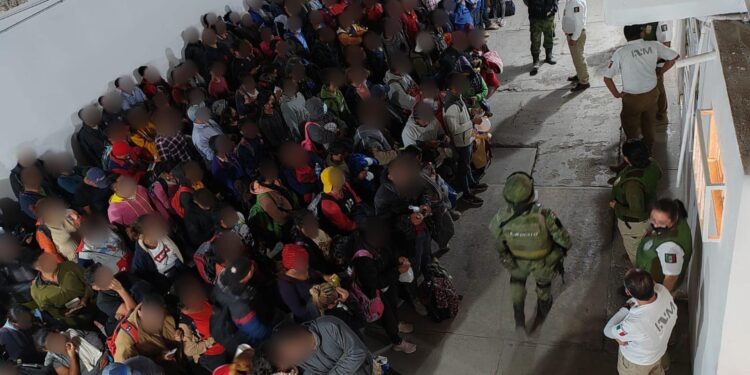 Rescatan a 186 nicaragüenses que estaban secuestrados en una ciudad de México. Foto: Artículo 66 / INM