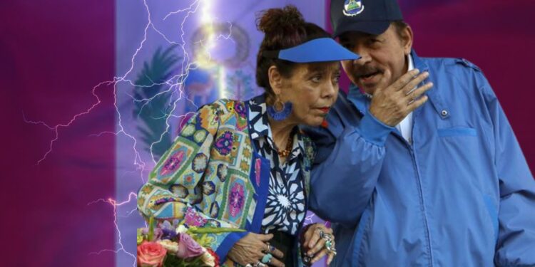 Daniel Ortega y Rosario Murillo en un acto oficial