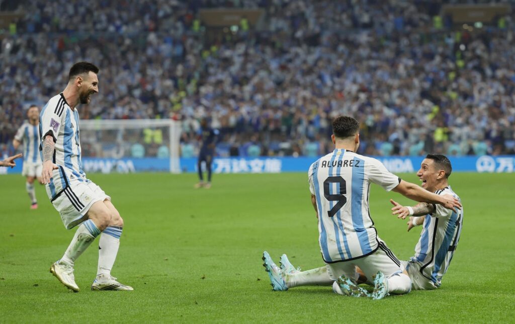 2-0. Messi y Di María ponen a Argentina a 45 minutos de la gloria