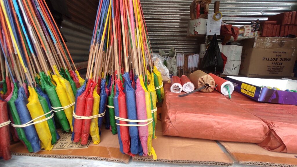 Comerciantes de pólvora de Madriz, optimistas con ventas para diciembre