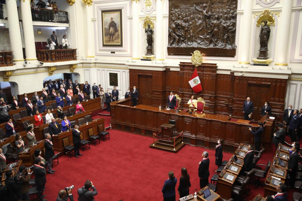 El Congreso de Perú aprueba reconsiderar la votación sobre el adelanto de elecciones