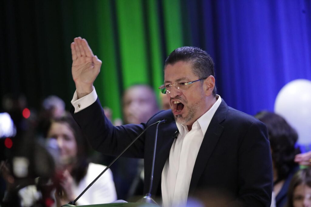 Supuestos pagos a "troles" genera una pol&eacute;mica al Gobierno de Costa Rica