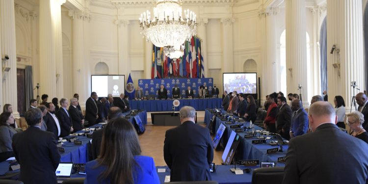 Los miembros del Consejo Permanente de la Organización de los Estados Americanos (OEA) se reúnen hoy, en la sede del organismo en Washington (Estados Unidos).EFE/ Lenin Nolly