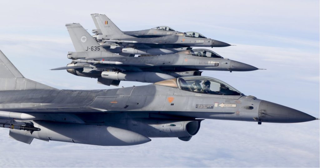 Ucrania va por los caza F16 tras asegurar los tanques de guerra