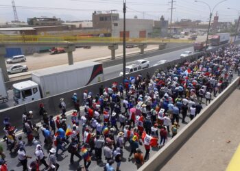 Las protestas en Perú dejan millonarias pérdidas en gran parte de su economía