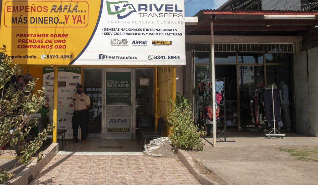 Dictadura acepta que remesas y exportaciones han salvado la economía de Nicaragua