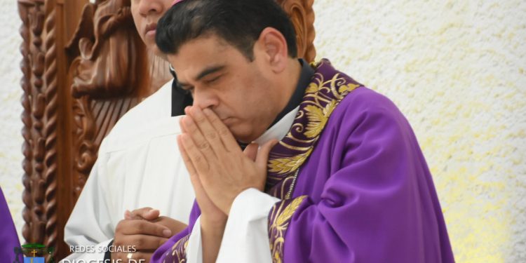 Sacerdote Rafael Bermúdez «Ya debe estar el borrador de la condena contra monseñor Álvarez»