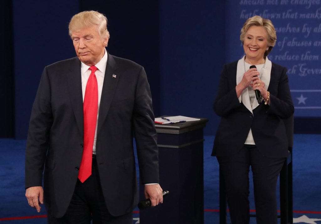 Multan a Donald Trump por intentar demandar a Hillary Clinton como «venganza»