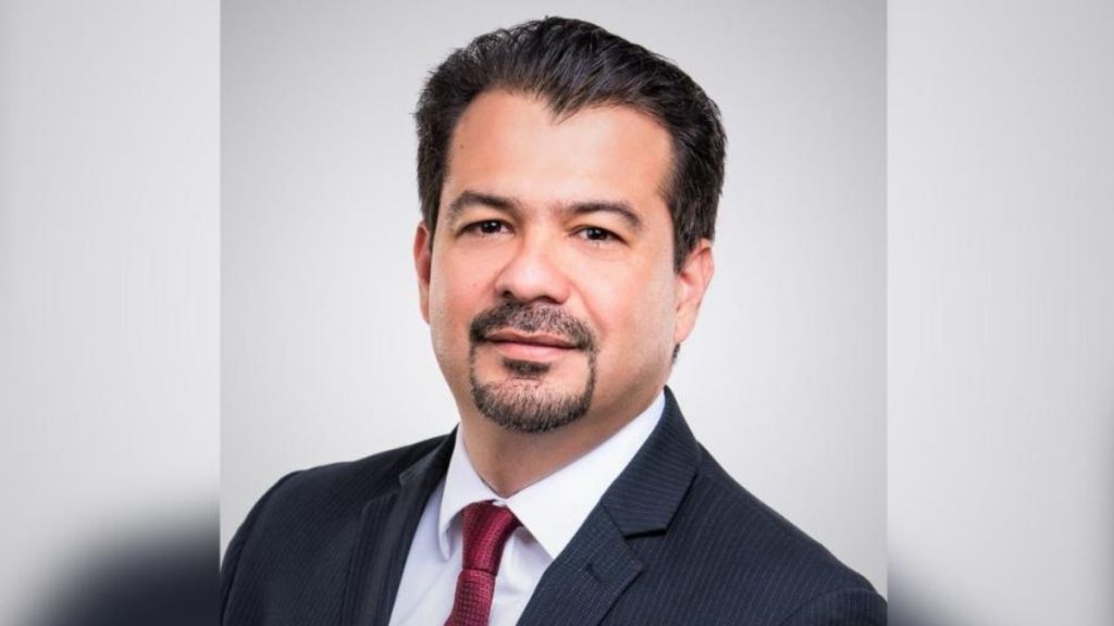 Acusan de violación agravada a director financiero de aseguradora y a su esposa