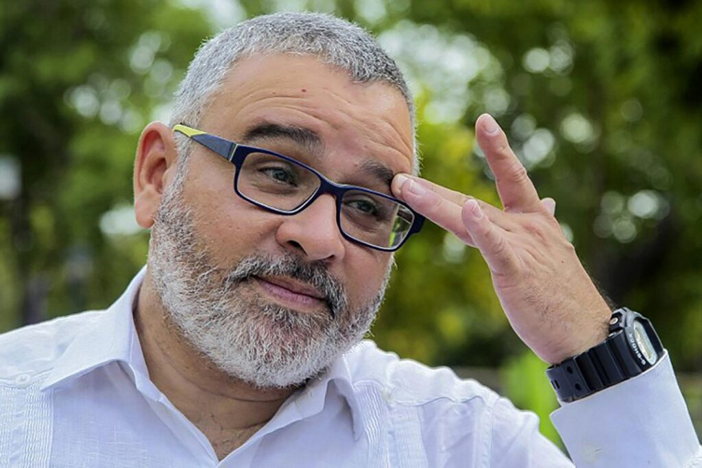 Funes tilda de «golpistas y sediciosos» a nicas apátridas en su intento por defender la nacionalidad que le regaló Ortega