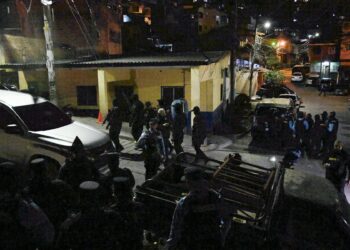 Honduras podría ampliar "estado de excepción" luego de muerte de un policía