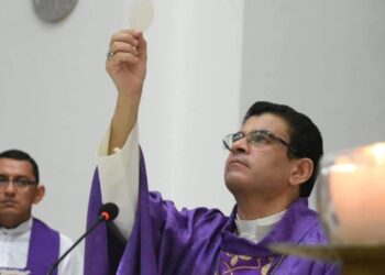 Paulo Abrão: Monseñor Álvarez se ha transformado en un símbolo de resistencia democrática». Foto: Artículo 66 / Diócesis Media