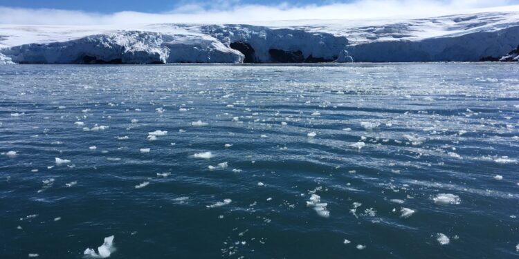 - El hielo marino antártico probablemente se redujo a un mínimo histórico la semana pasada, dijeron investigadores estadounidenses el 27 de febrero de 2023, su menor extensión en los 45 años de registros satelitales. (Foto de Mathilde BELLENGER / AFP) / SIN USO DESPUÉS DEL 28 DE MARZO DE 2023 20:12:31 GMT