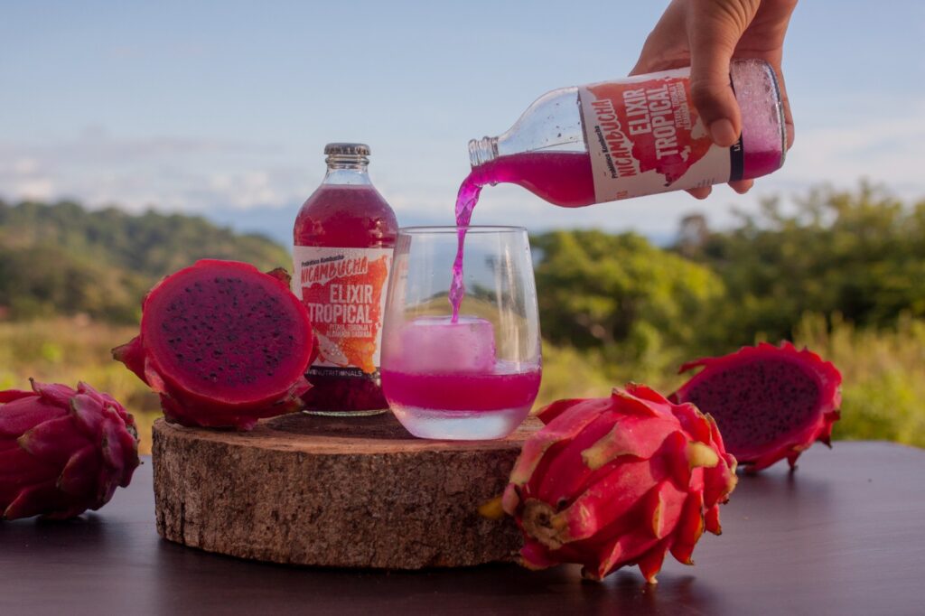 Matrimonio canadiense crece con su negocio de alimentos saludables en Tola, Rivas 