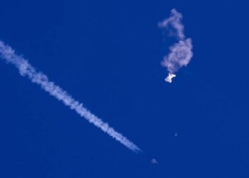 EEUU anuncia que derribó un "objeto volador" en Alaska
