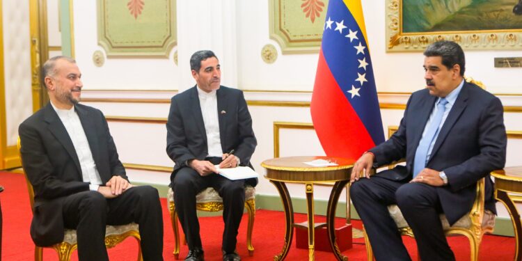 Maduro y canciller iraní discuten sobre «defensa»  ante «presiones externas» . Foto: Tomada Twitter de Nicolás Maduro