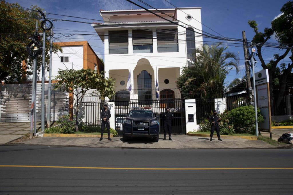 Régimen inaugura casa de estudio en oficinas ocupadas a la OEA