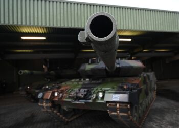 A Leopard 2 tank is seen at the training ground in Augustdorf, western Germany on February 1, 2023, during a visit of the German Defence Minister of the Bundeswehr Tank Battalion 203, to learn about the performance of the Leopard 2 main battle tank. (Photo by INA FASSBENDER / AFP)