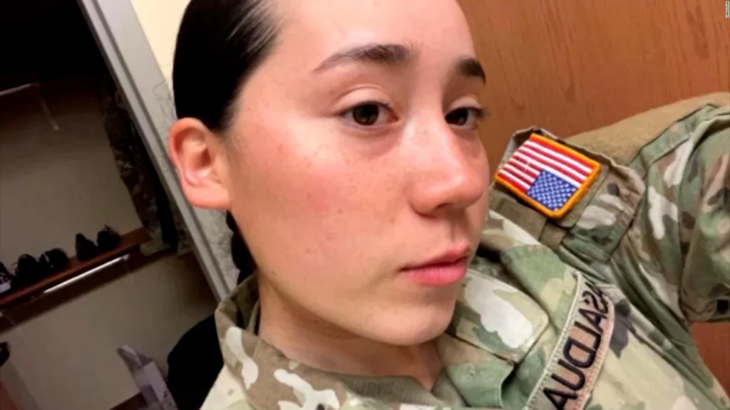 Exigen que se investigue la muerte de soldado latina que denunció acoso sexual en cuartel de Texas
