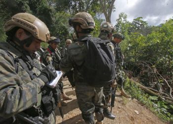 Muere soldado en Perú tras enfrentamiento entre patrulla y guerrilla