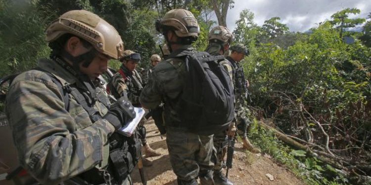 Muere soldado en Perú tras enfrentamiento entre patrulla y guerrilla