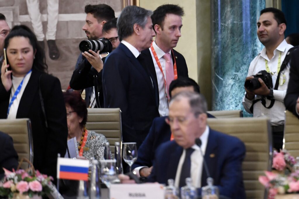 Blinken se reúne con Lavrov en G20 por primera vez desde la guerra en Ucrania