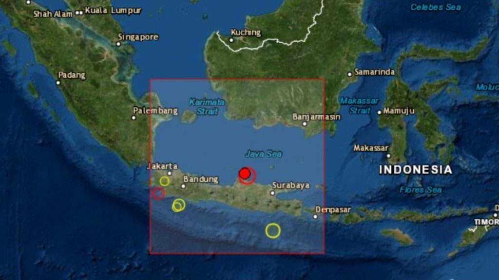 Fuerte terremoto de magnitud 7 sacude Indonesia