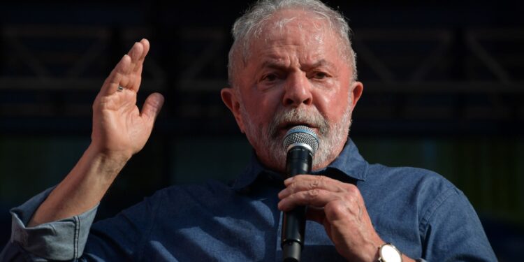 Former Brazilian President Luiz Inacio Lula da Silva delivers a speech during a May Day (Labour Day) rally to mark the international day of the workers, in Sao Paulo, Brazil, on May 1, 2022. (Photo by Nelson ALMEIDA / AFP)