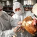 Muere en China la primera persona por gripe aviar, confirma la OMS
