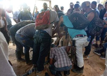 Rescatan con vida a minero que había quedado atrapado en un túnel en Santo Domingo, Chontales.