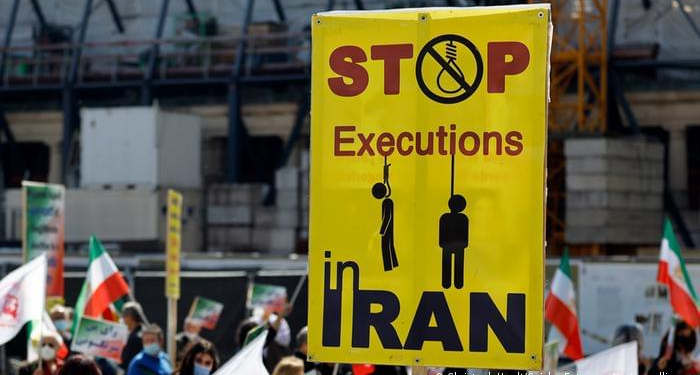 Irán ejecuta a siete personas y crece inquietud por "ola" de ahorcamientos