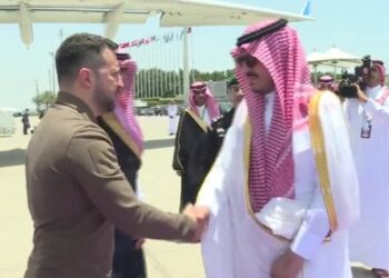 Zelenski llega a Arabia Saudita buscando el respaldo de los árabes ante la invasión rusa