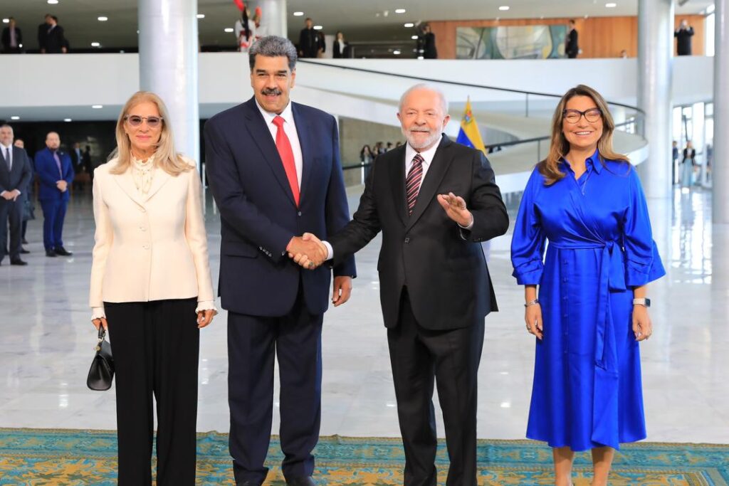 Lula se reúne con Nicolás Maduro en Brasilia