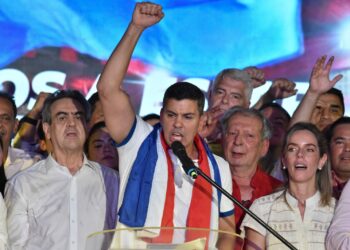 Santiago Peña gana la presidencia de Paraguay. Foto: AFP