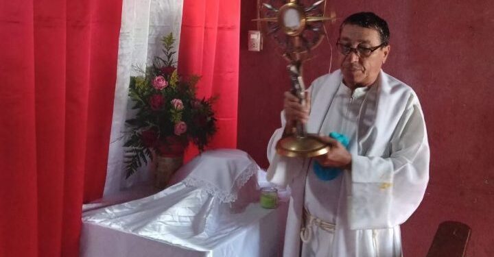Padre Bayardo Aguilar Ocón. Foto: Cortesía