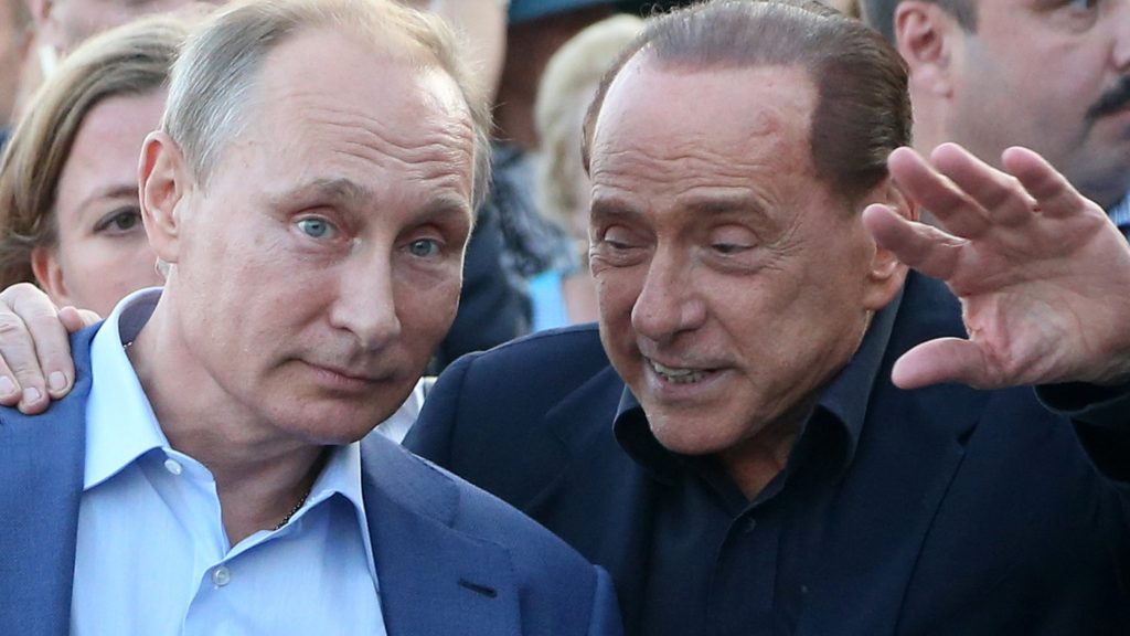 Putin rinde homenaje al «verdadero amigo» Berlusconi