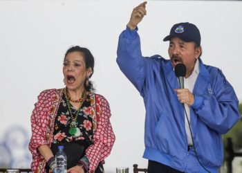 Dictadores Daniel Ortega y Rosario Murillo.