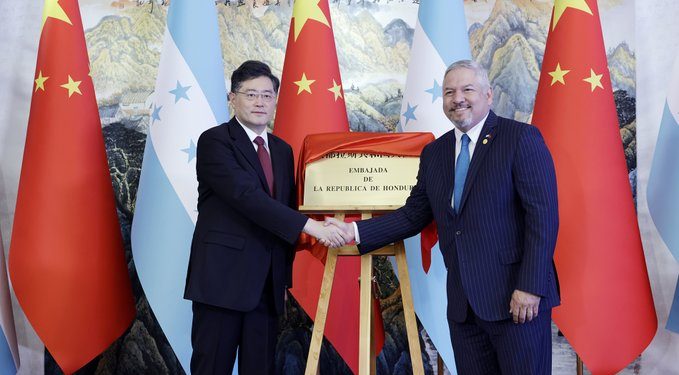 Honduras inaugura su embajada en China