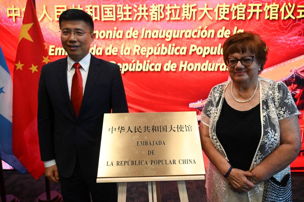 China inaugura su embajada en Honduras
