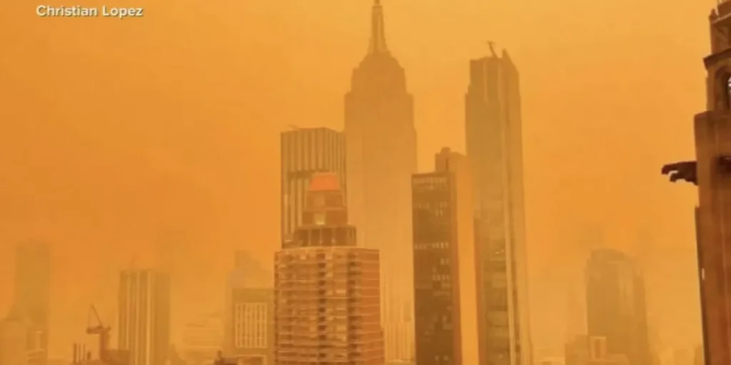 Nueva York bajo una niebla apocalíptica por incendios en Canadá