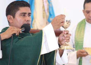 El sacerdote Alberto Mercado, nombrado cura párroco de la iglesia de Santa María Magdalena en Monimbó.