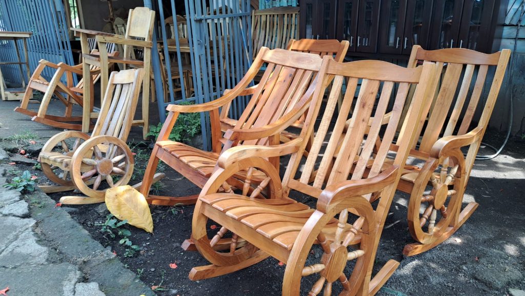 Artesanos de muebles de Masaya en apuros, bajas ventas y caros impuestos municipales 